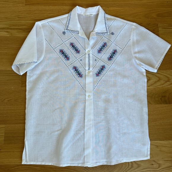 Embroidered Button Down Shirt Short Sleeve Linen Handmade Size M NWOT - Picture 1 of 6